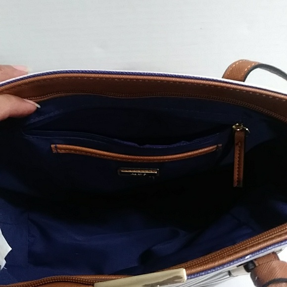 ALDO Navy Blue & White Striped Tote Bag With Brown Handles *EUC* - Picture 8 of 9